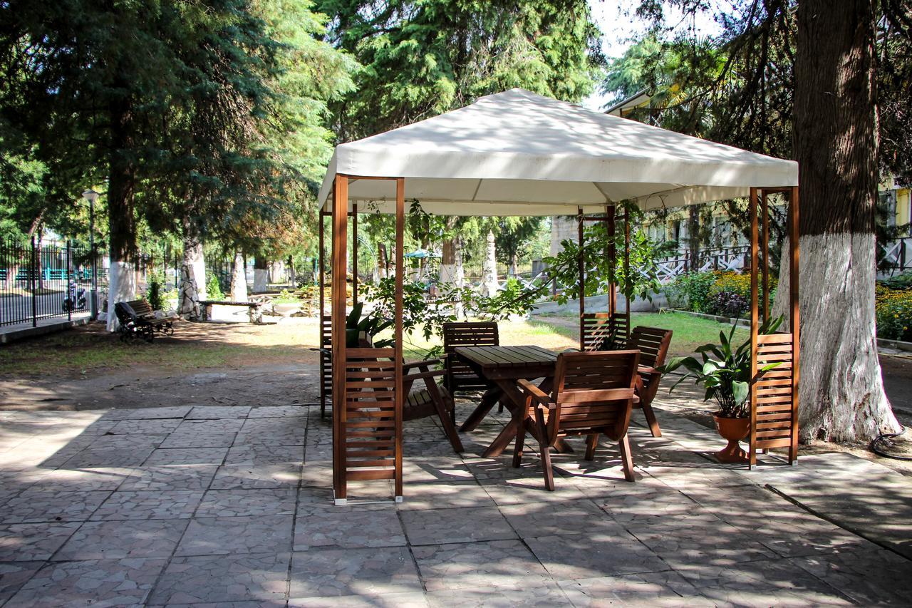Pitsunda Hotel Kültér fotó