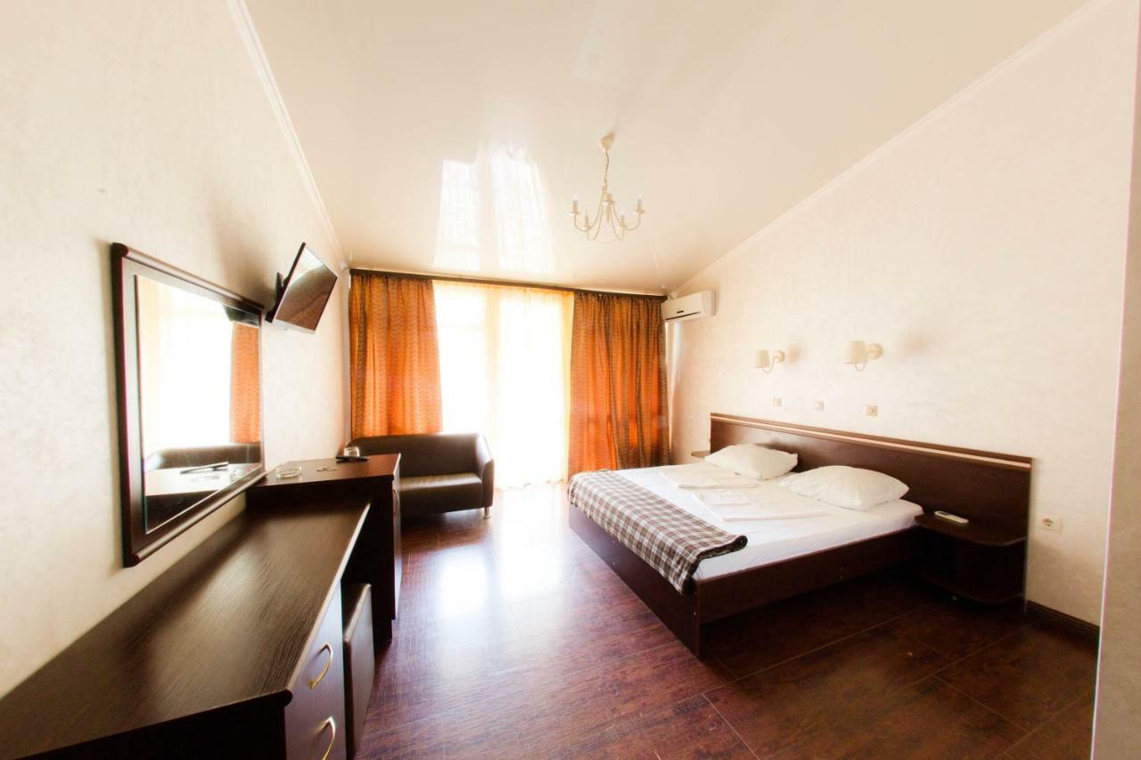 Pitsunda Hotel Kültér fotó